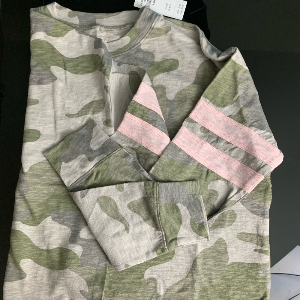Hollister Camouflage long sleeve shirt